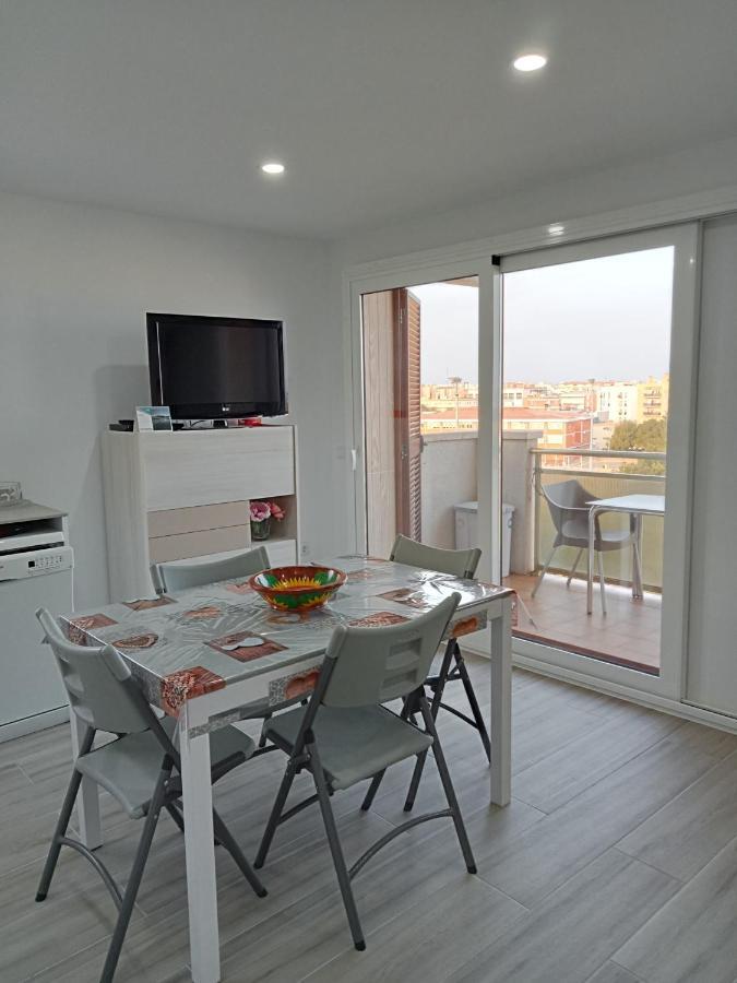 Apartamento Con Vistas, Entre Mar Y Montana Hospitalet De L'Infant Exterior foto